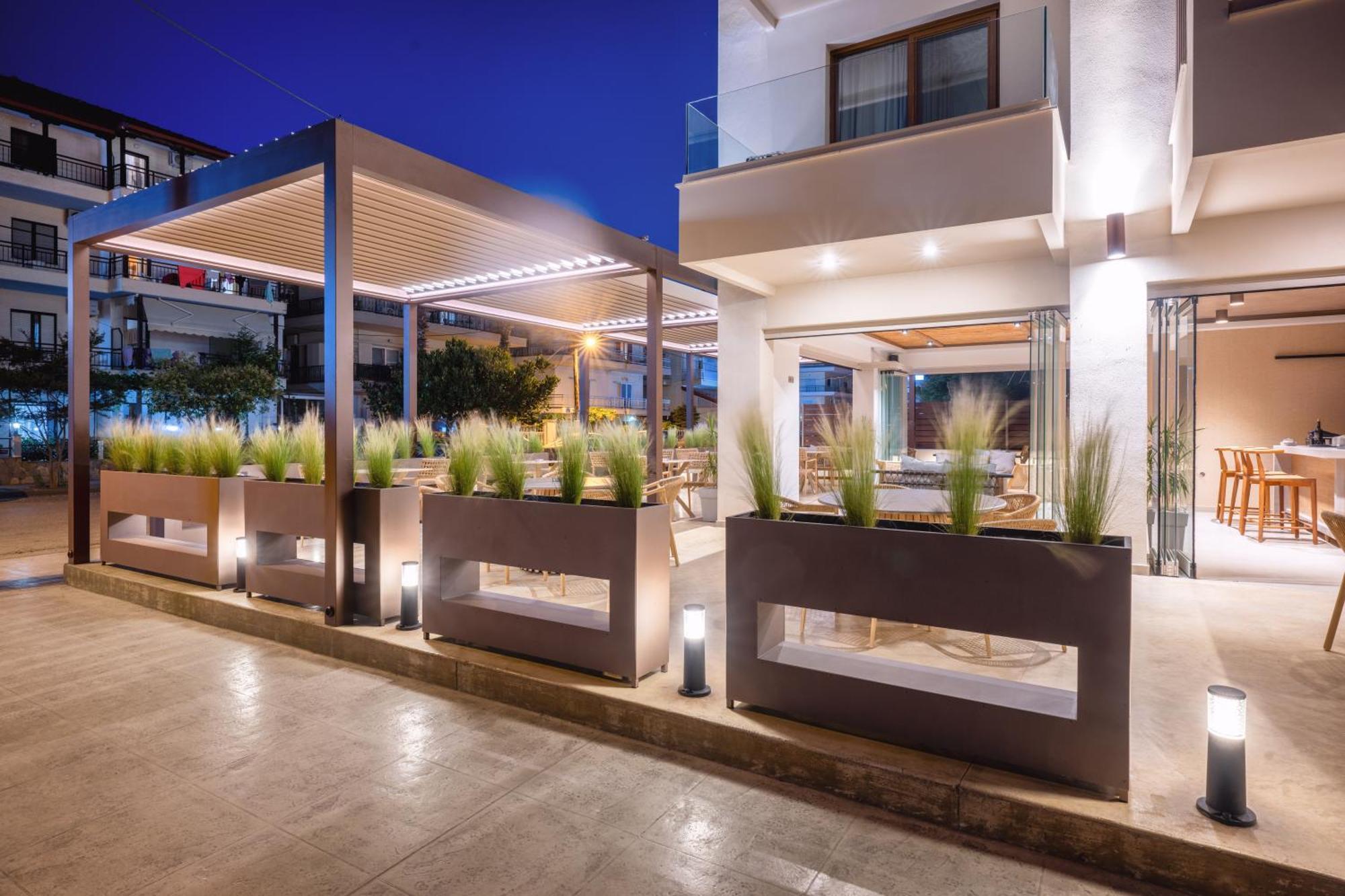Pantheon Sea View Lejlighedshotel Néoi Póroi Eksteriør billede