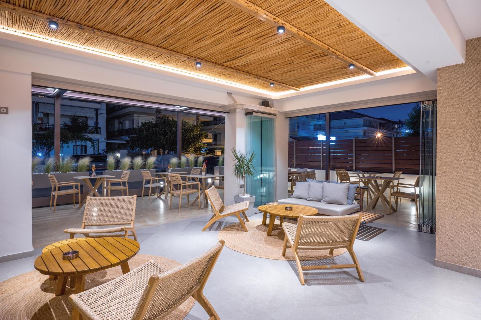 Pantheon Sea View Lejlighedshotel Néoi Póroi Eksteriør billede