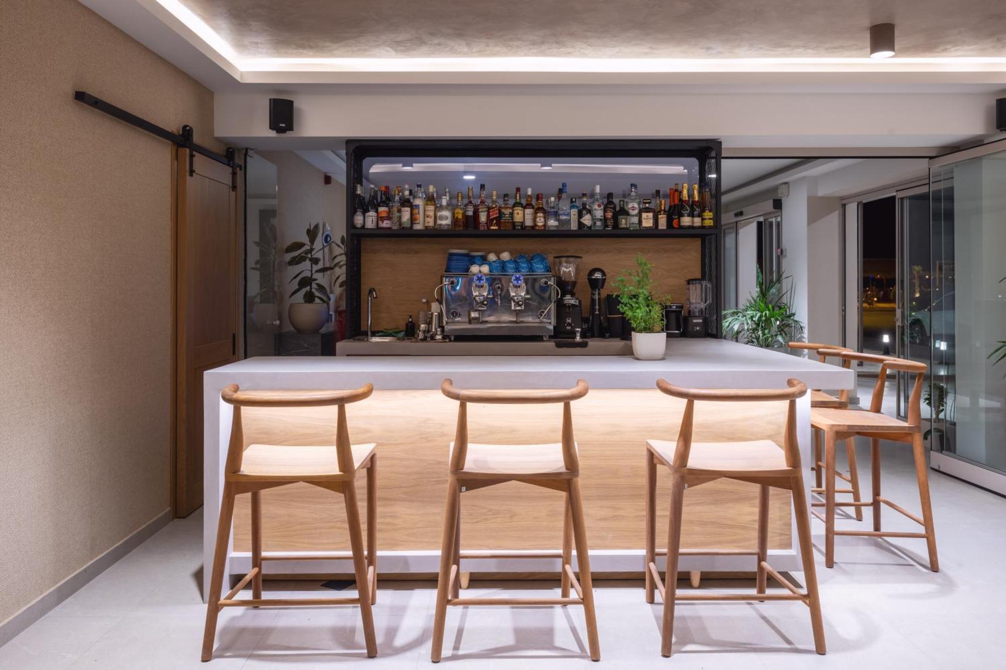 Pantheon Sea View Lejlighedshotel Néoi Póroi Eksteriør billede